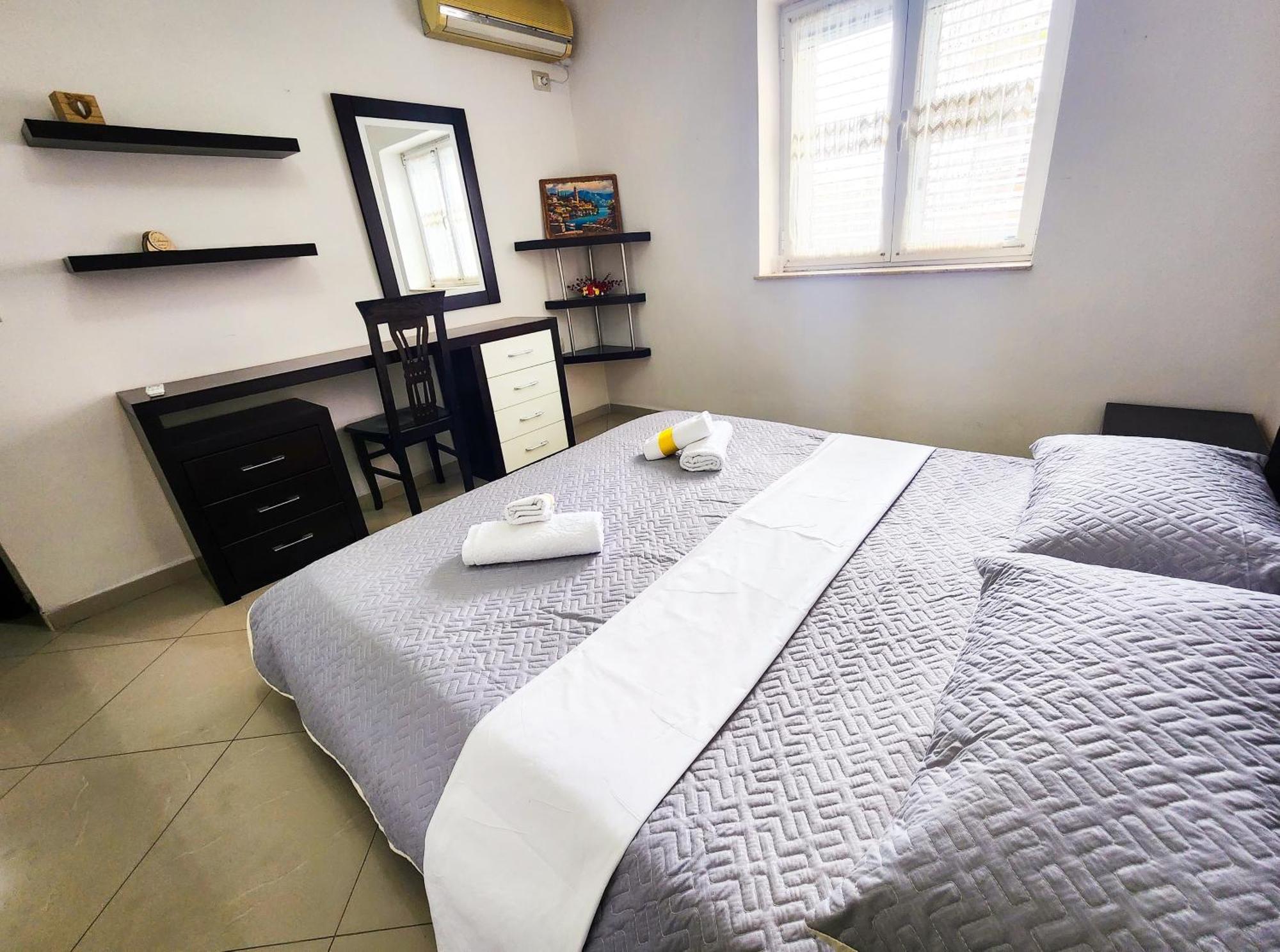 Apartment Sweet New Pazar Tirana Exterior foto